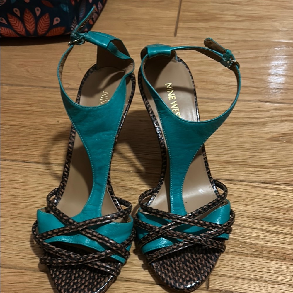 Nine West Teal and Brown Women's Sandals 7.5 worn once. SUPER cute
